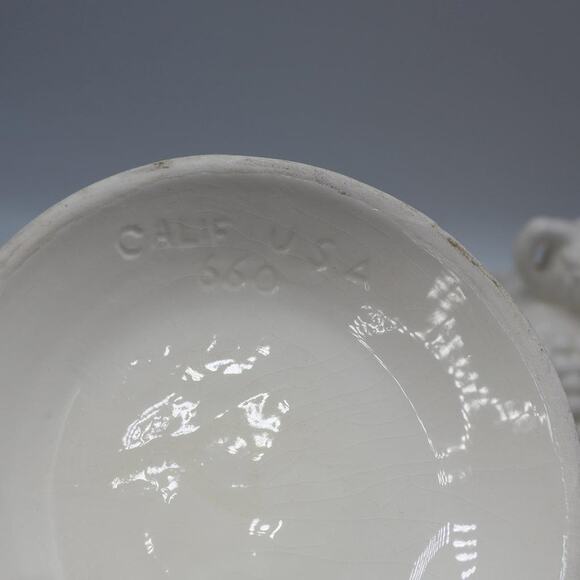 California Pottery Grape Design Soup Tureen - Picture 2 of 3